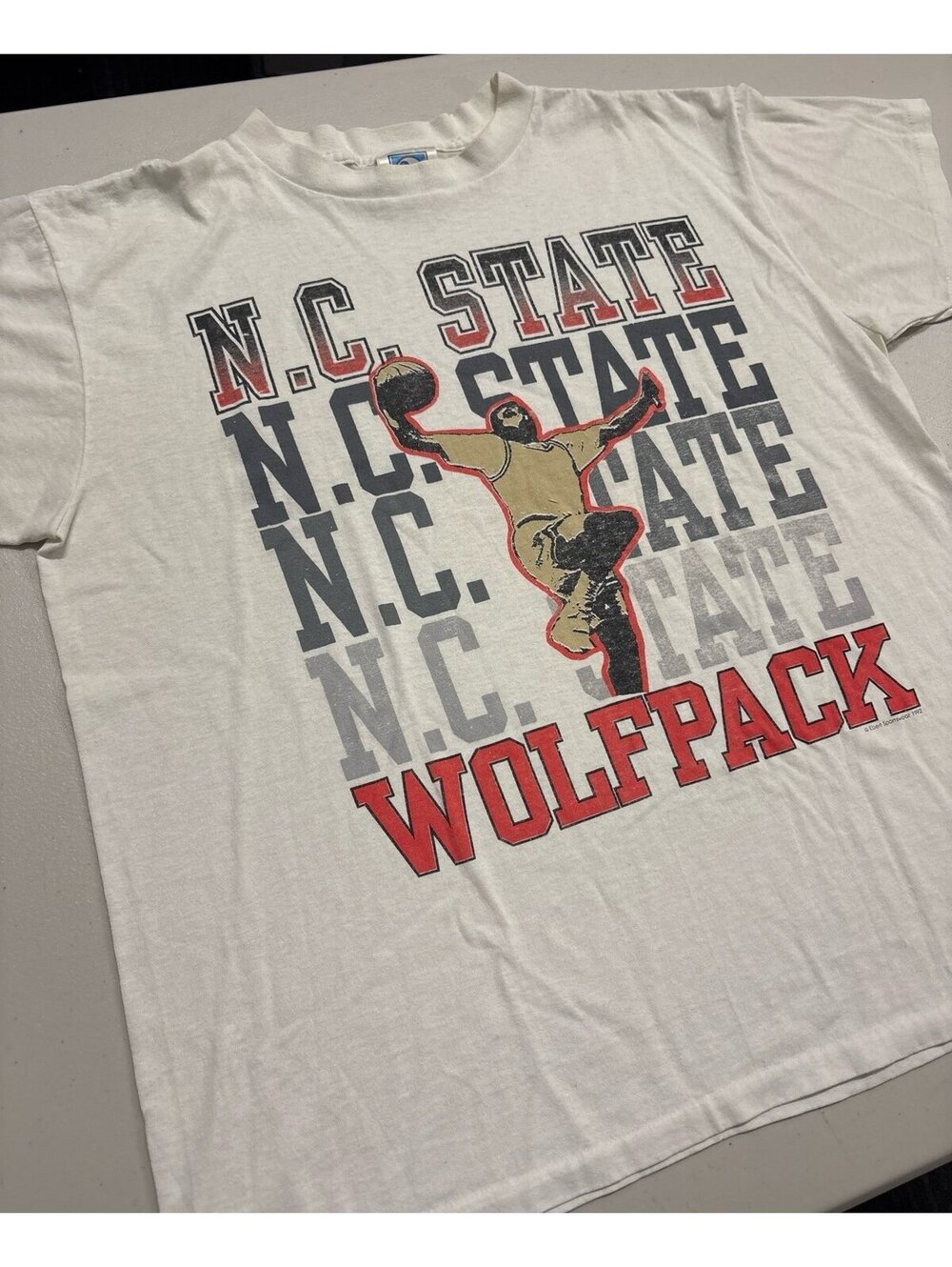 Vintage 1992 NC State Wolfpack Basketball T-Shirt Ebert Size L Made USA
